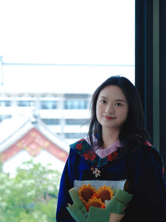 王妍潼