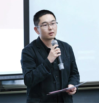 王    迪